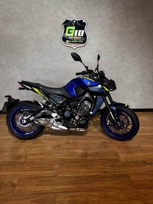 YAMAHA MT-09 